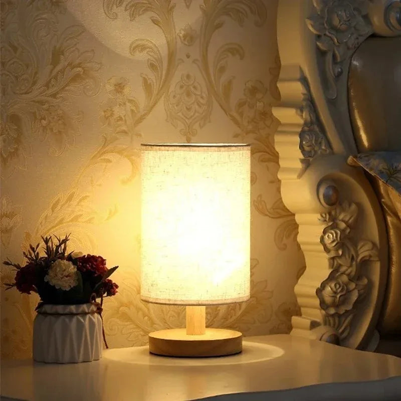 Desk Lamp USB Powered Fabric Lampshade Table Light Night Lamp for Bedroom Bedside Living Room Office Home Decorative Lighting